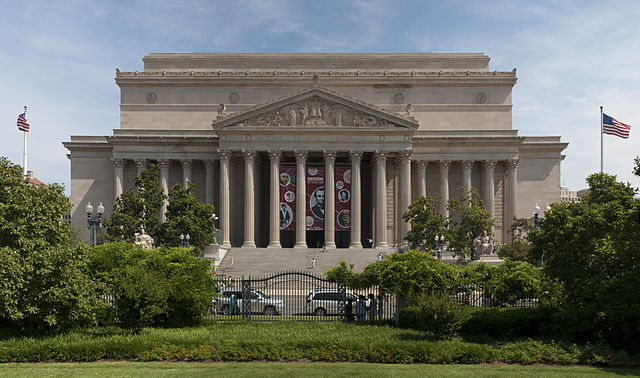 US_National_Archives_Building